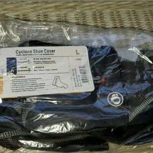 COPY - Pearl Izumi Cyclone Cycling Shoe Covers Si…